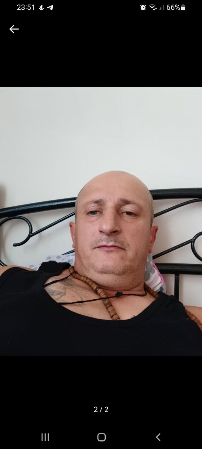  41953728  Abok, 49 ,    