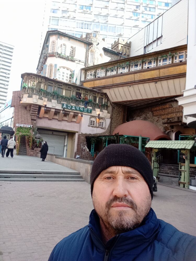  ,   Ali, 40 ,   ,   