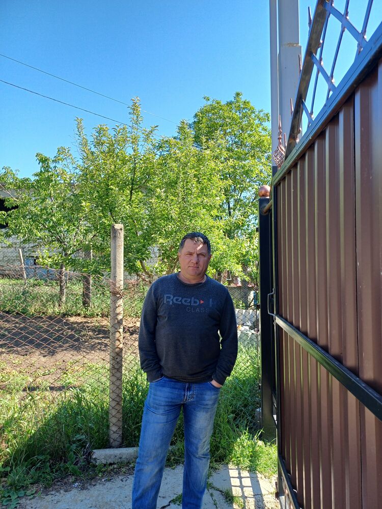  ,   Constantin, 49 ,   ,   
