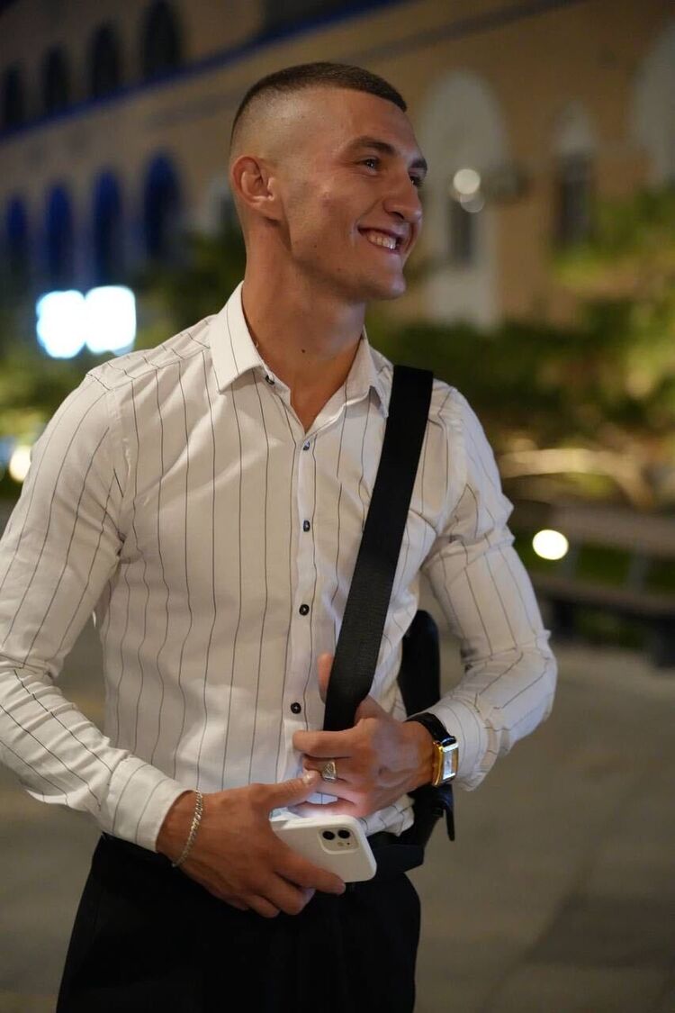  53586638  Alexandr, 23 ,    