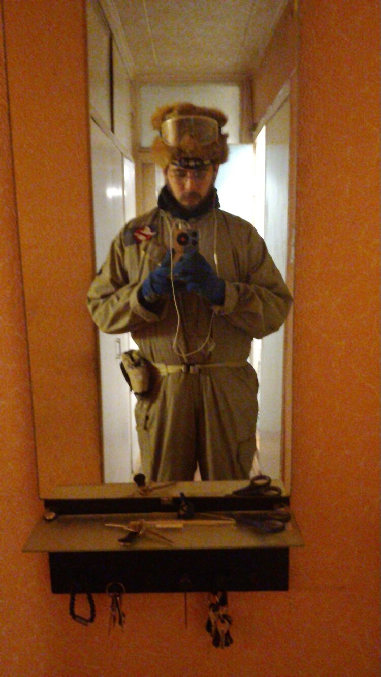  49022918  Nick, 24 ,    