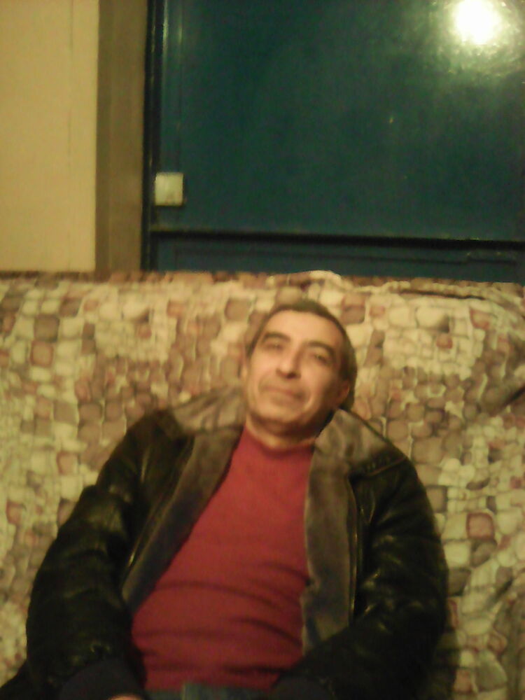  8980188  RUBEN, 56 ,    