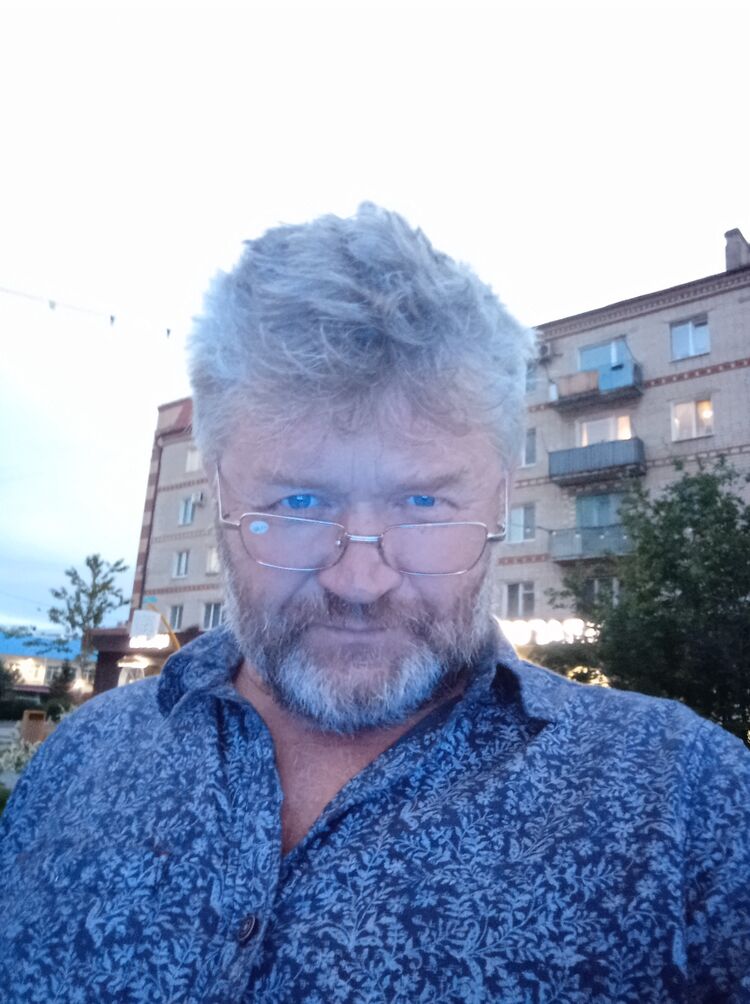  45488588  Gena, 57 ,    