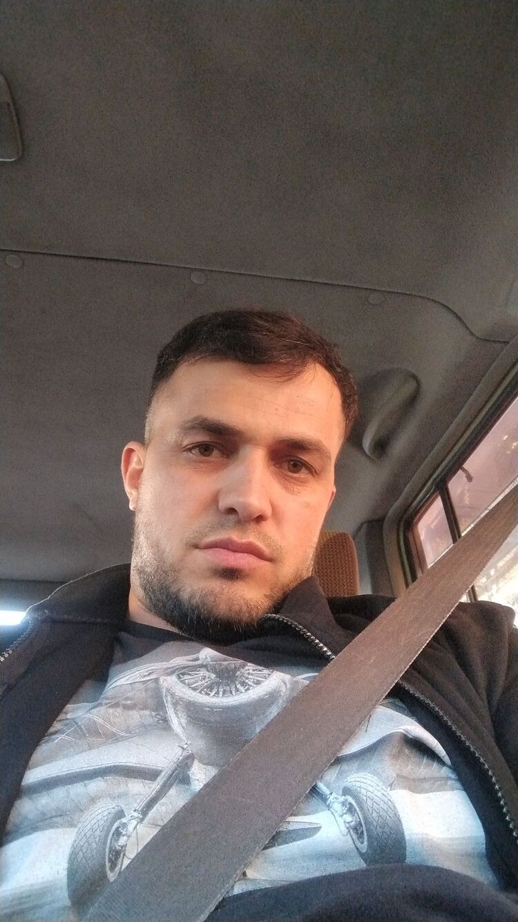  43486848  Doni, 35 ,    