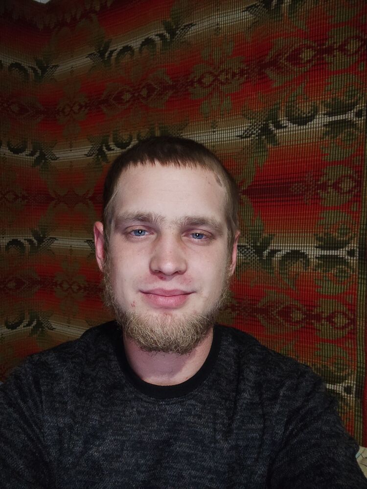  39085738  Igor, 27 ,    