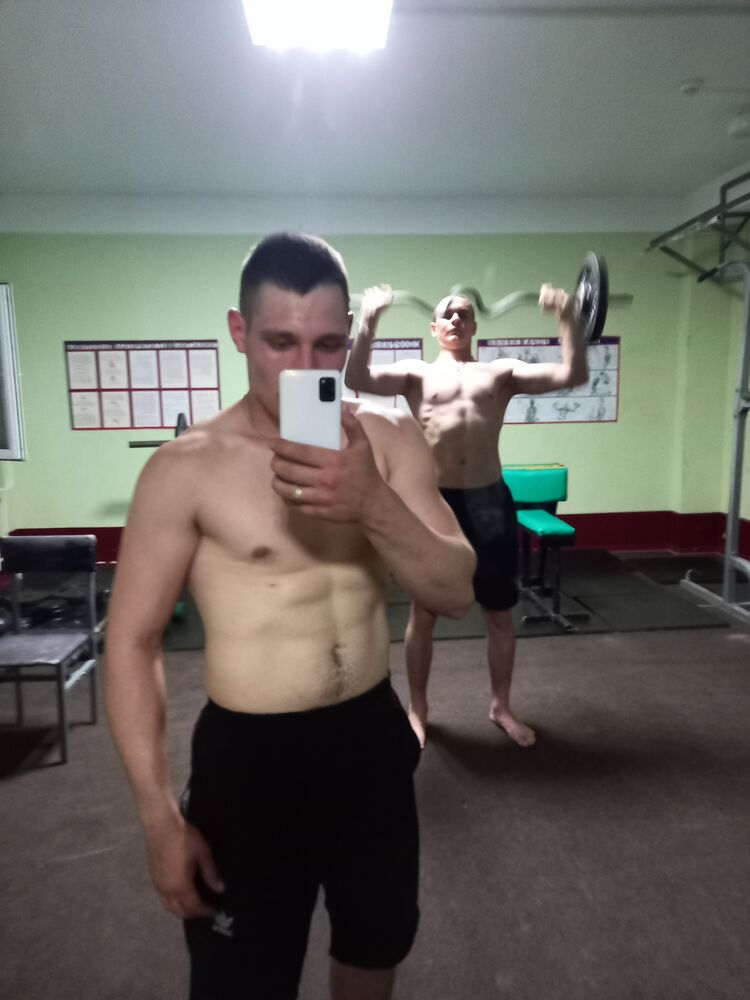  ,   Kiril, 22 ,   ,   