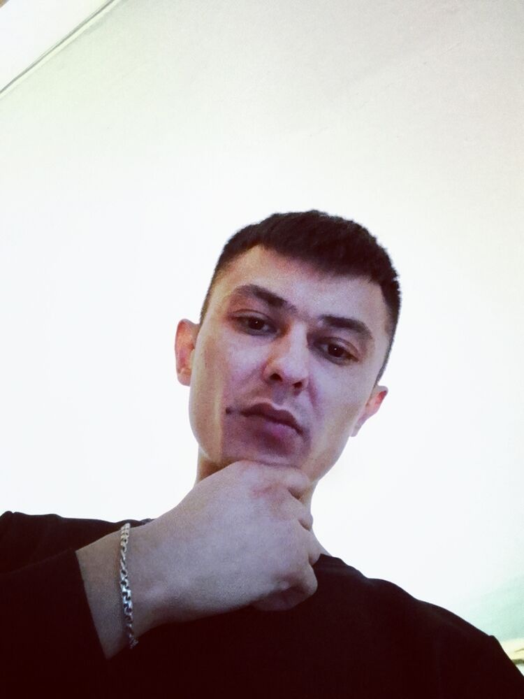  ,   Ruslan, 32 ,   ,   , 