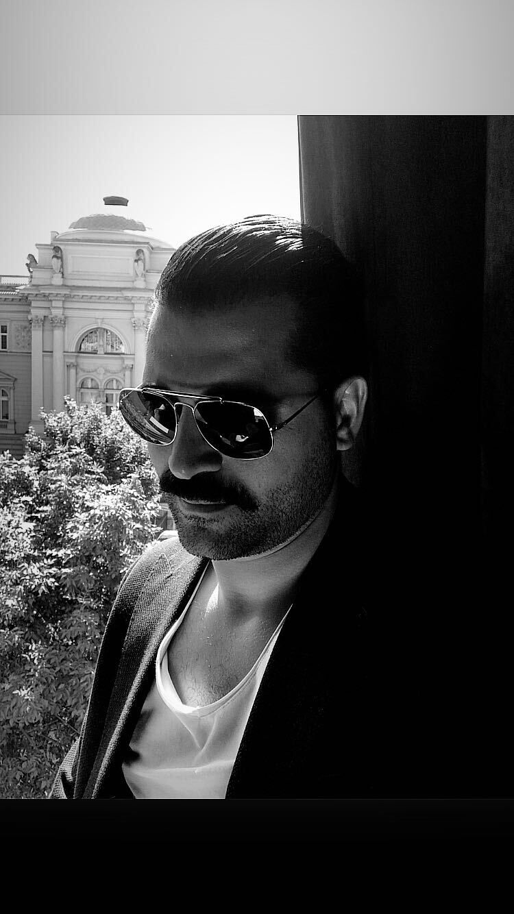  38262418  Ahmet Kaan, 43 ,    
