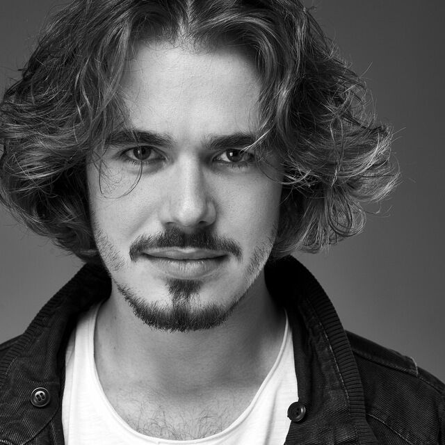 ���� 26673098 ������� Maxim, 33 ����, ���� ���������� � �����������