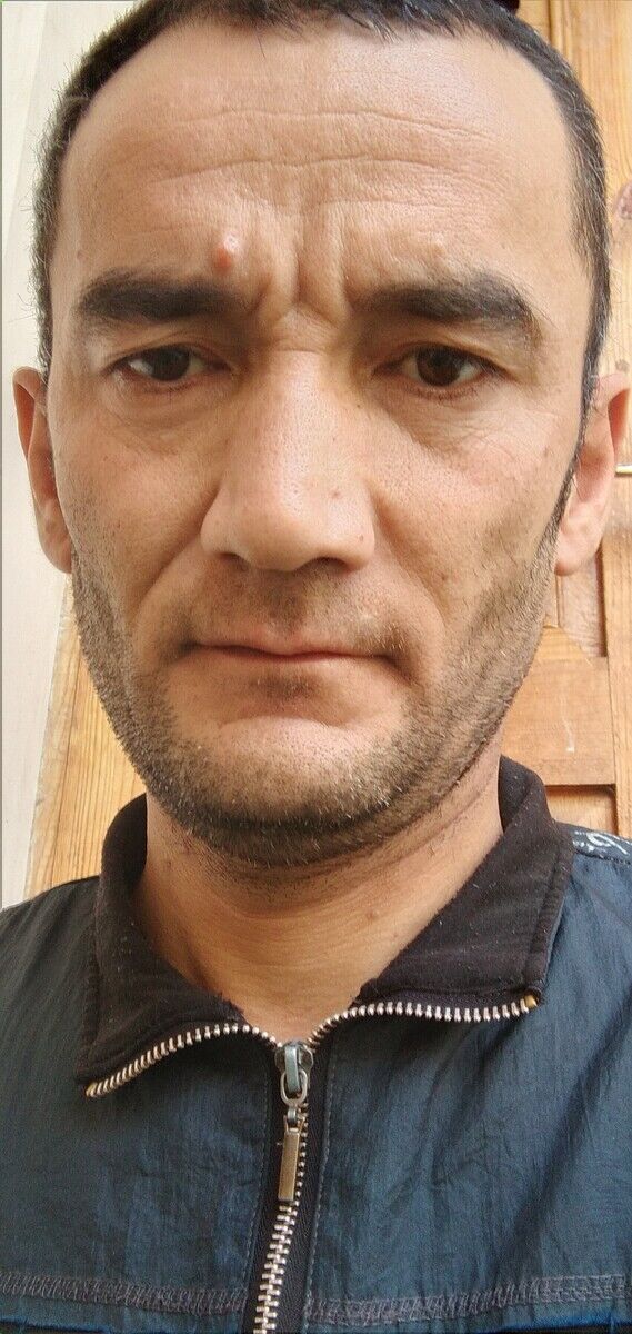  22409558  Komoliddin, 44 ,    