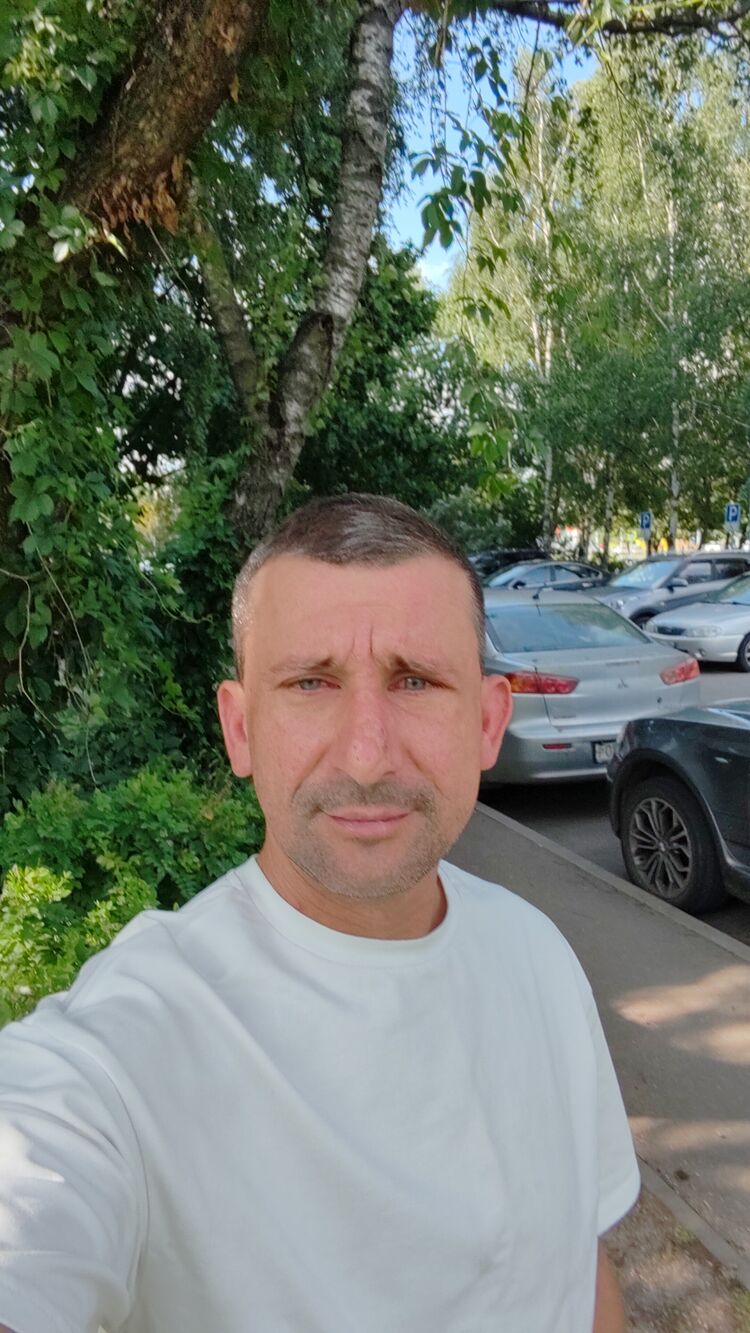 53549048  , 37 ,    