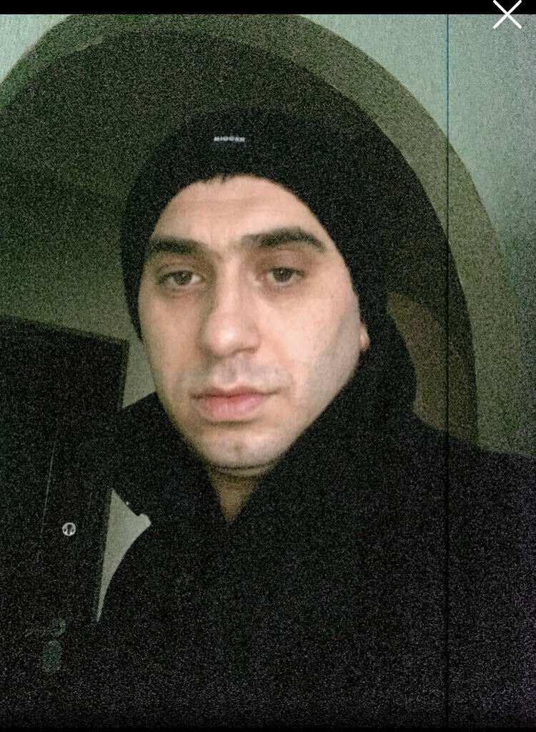  38160668  Ovik, 38 ,    --