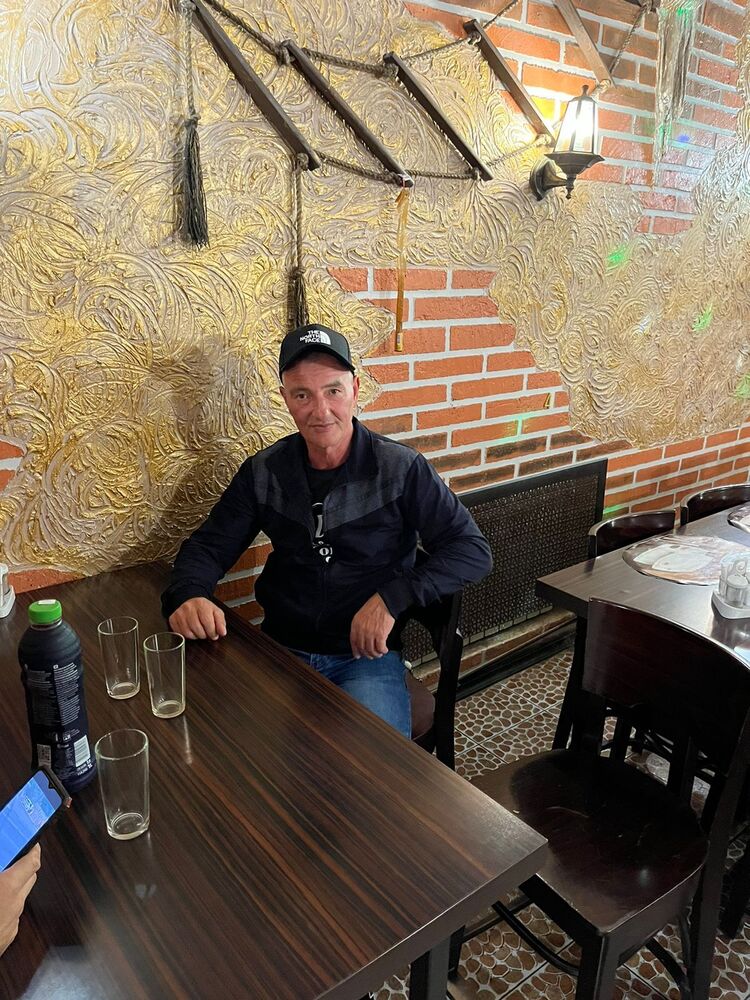  37208778  , 50 ,    -