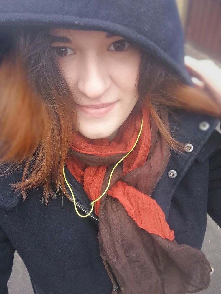  15554608  Anna, 28 ,    