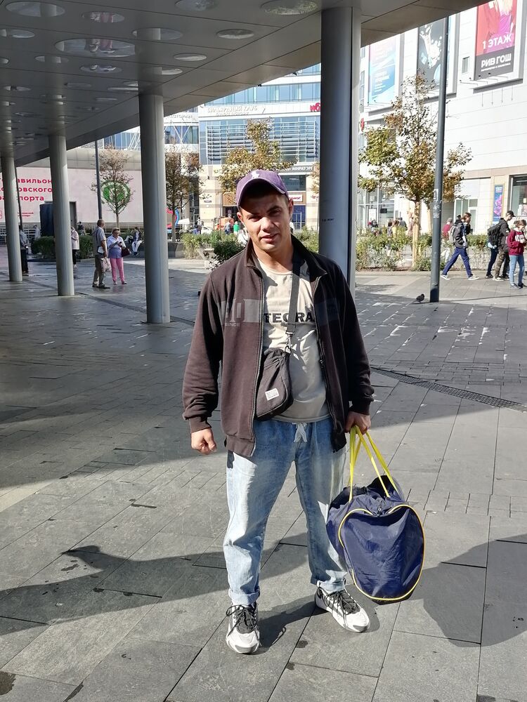  46420918  , 28 ,    