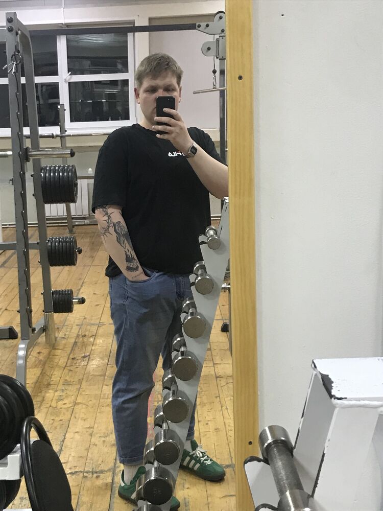  36737908  , 24 ,    