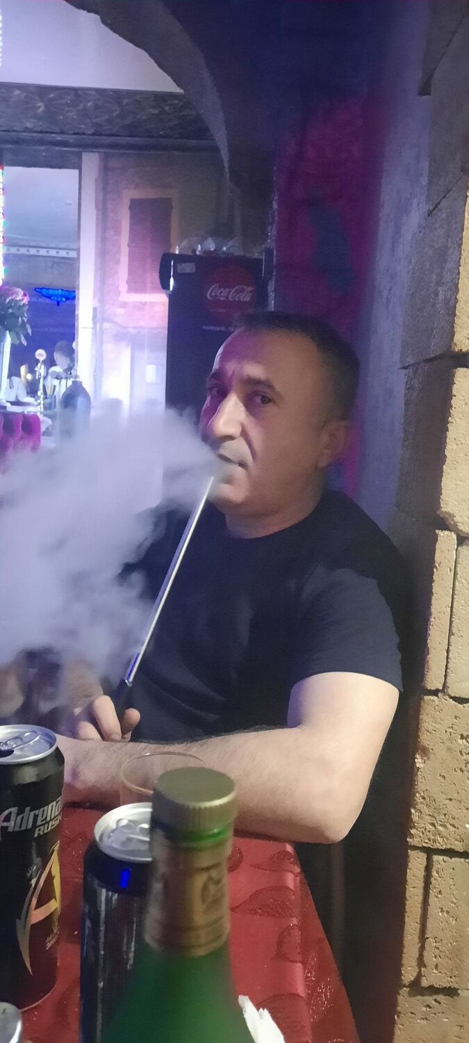  32058068  Zaur, 45 ,    