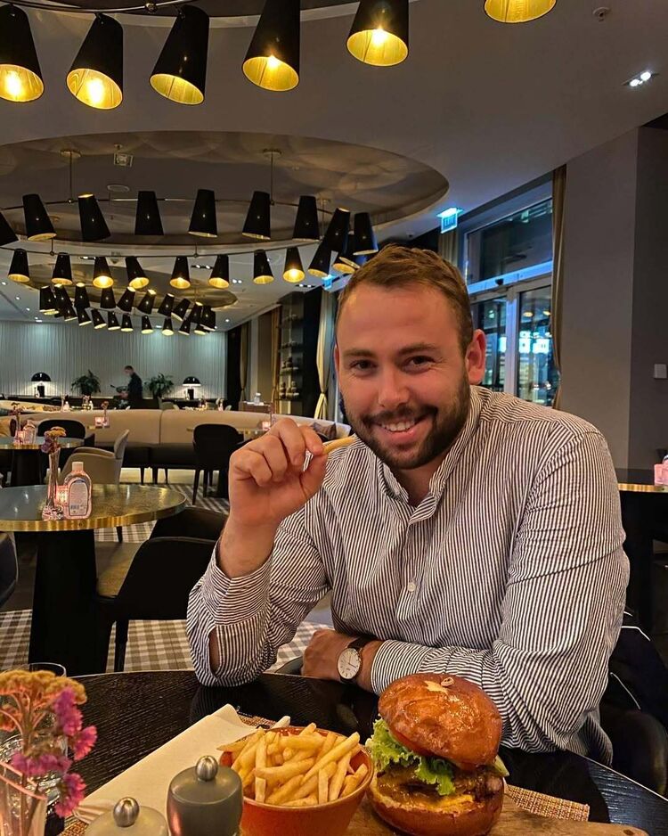 ���� 49638058 ������� ��������, 37 ���, ���� ���������� � ������������