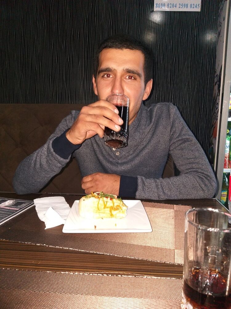  ,   Anvar, 31 ,  