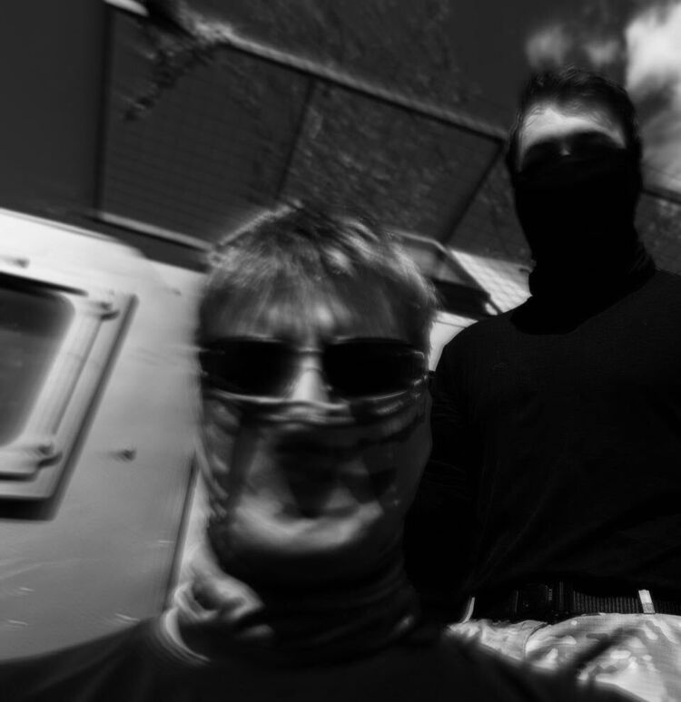  54032988  Utsaev, 29 ,    