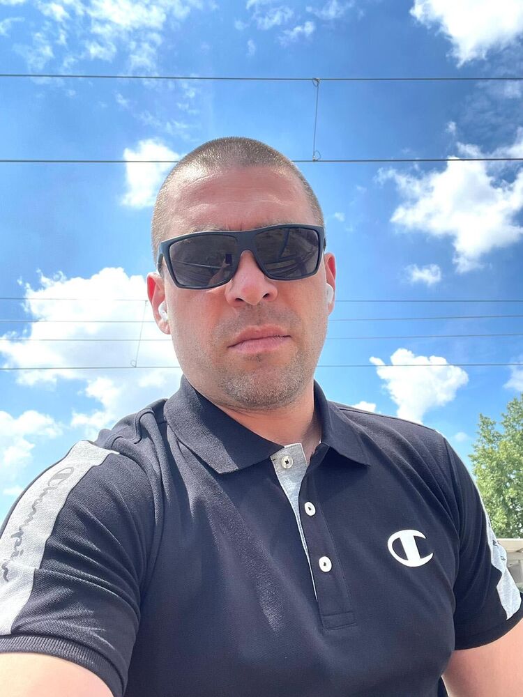 ���� 25261218 ������� ������, 39 ���, ���� ���������� � Dessau