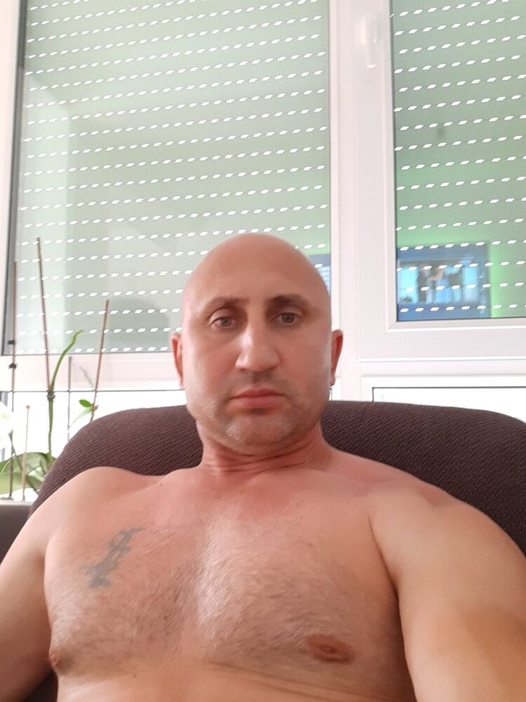  16494378  Ivan, 47 ,    Heddesheim