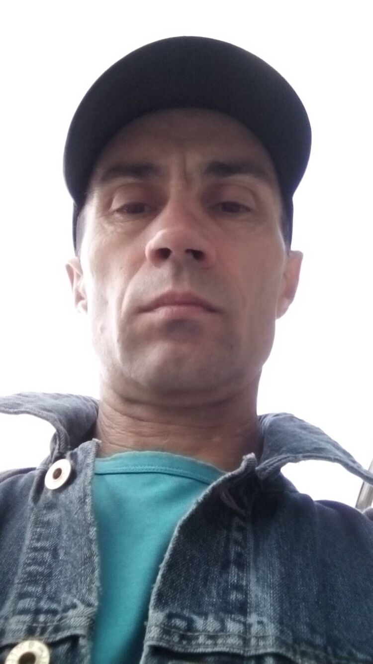 32349268  i, 57 ,    