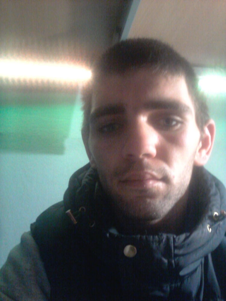  ,   Cristi, 27 ,   ,   