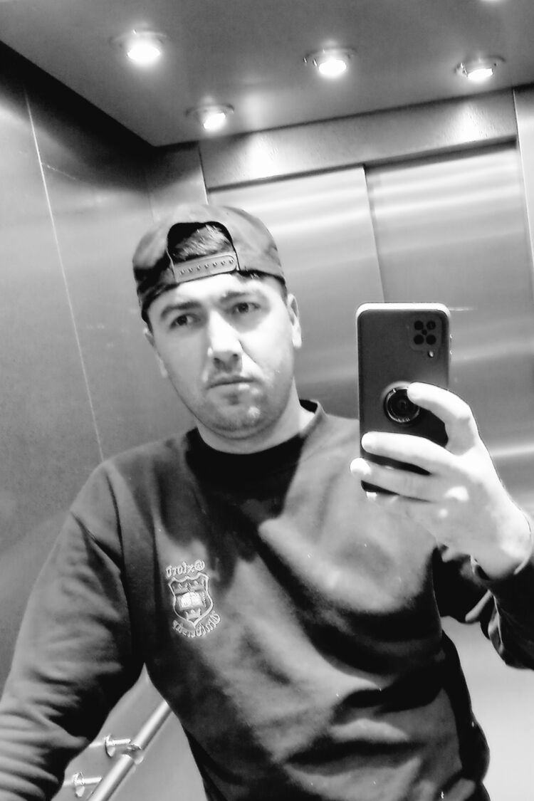  ,   Samir, 32 ,   ,   