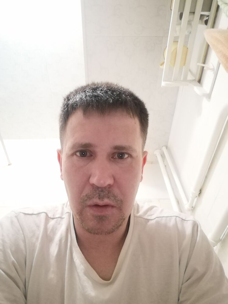  ,   Mikhail, 42 ,   ,   , c 