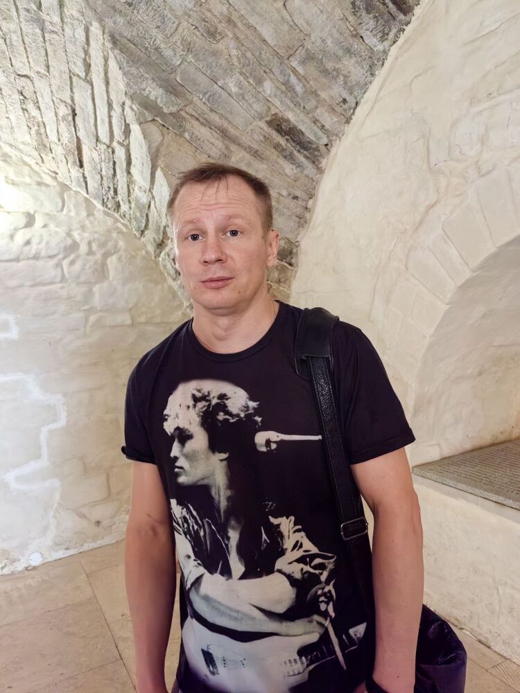  ,   Alex, 35 ,   ,   