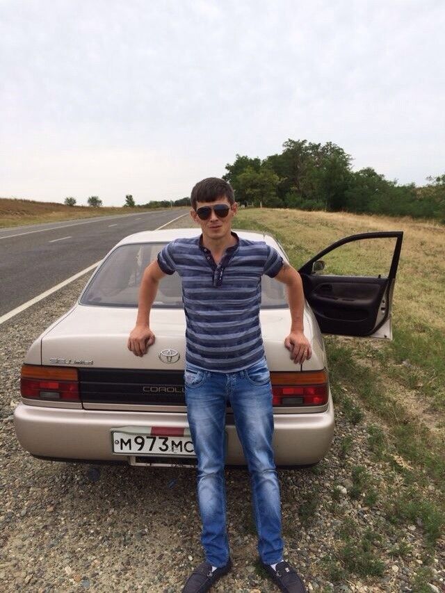  4956318  , 38 ,     