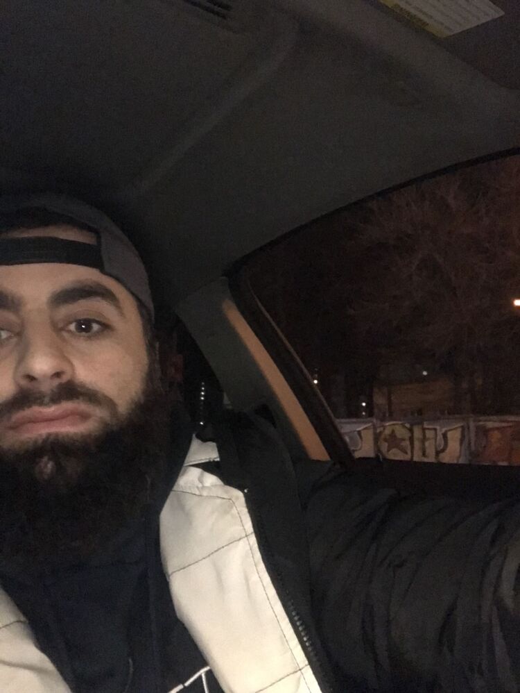  49074168  , 37 ,    Praha