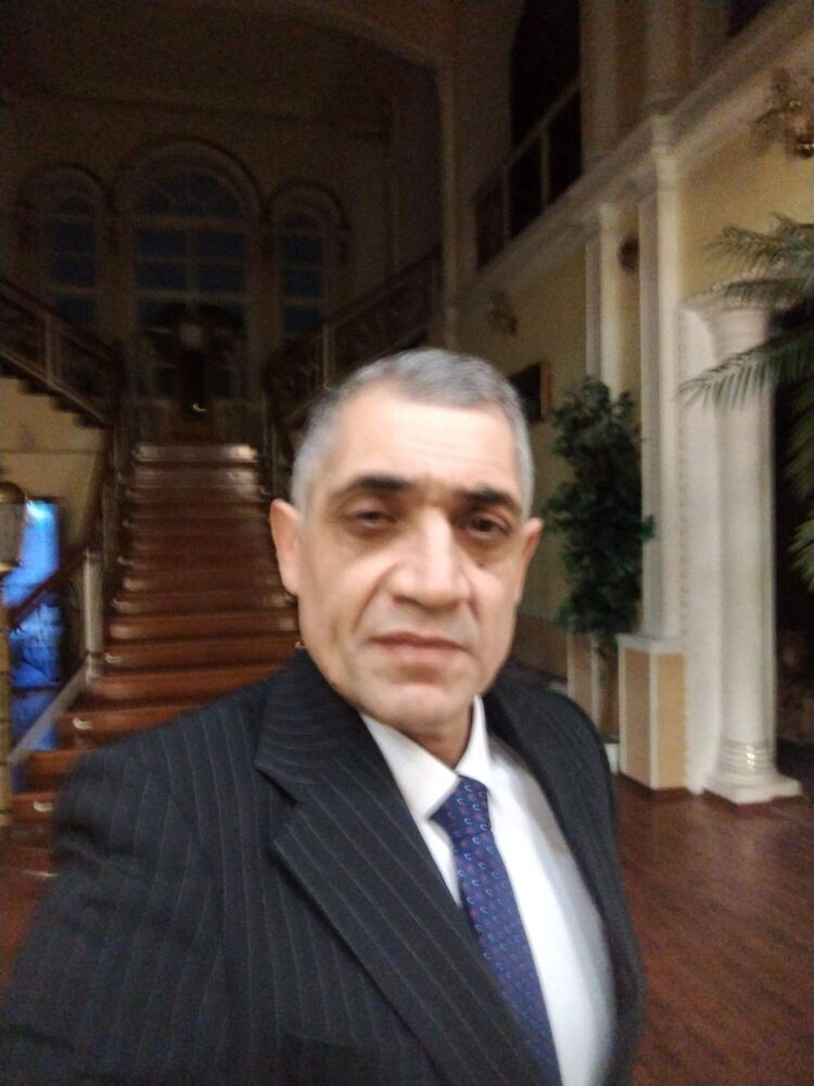  49387978  Paha, 42 ,     