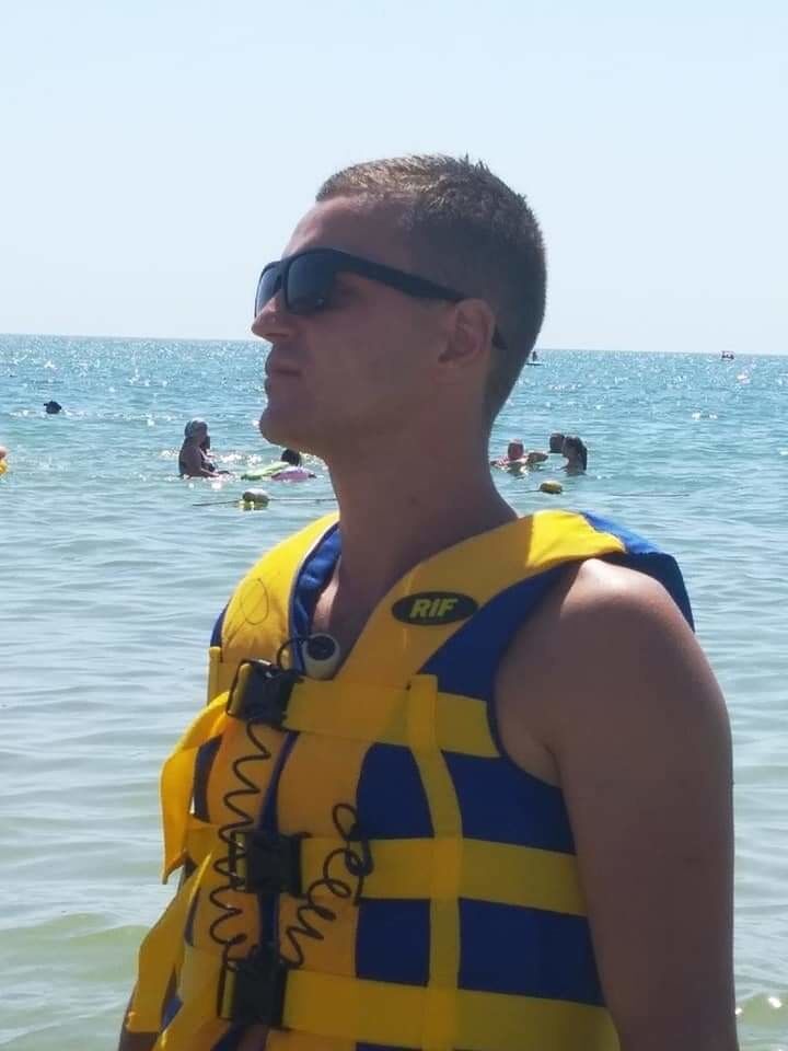  19538128  LiMoNsHiK, 34 ,    