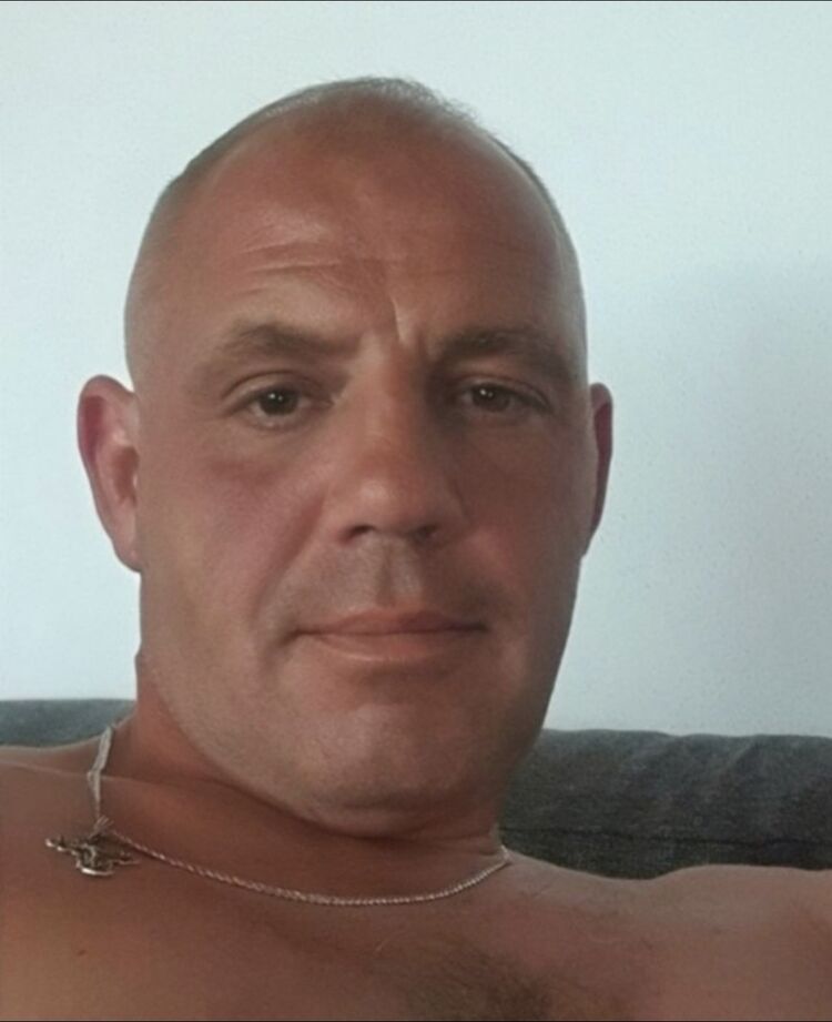  53386618  Alexander, 47 ,    Nuernberg