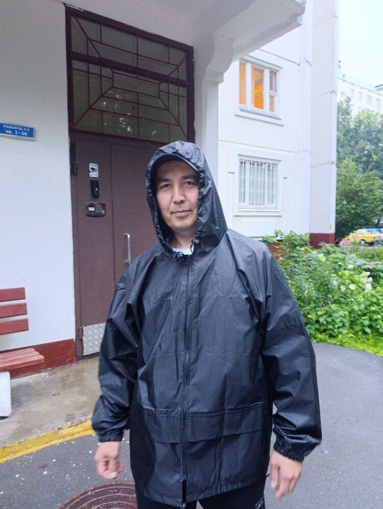  52721728  Serdar, 44 ,    Lambeth