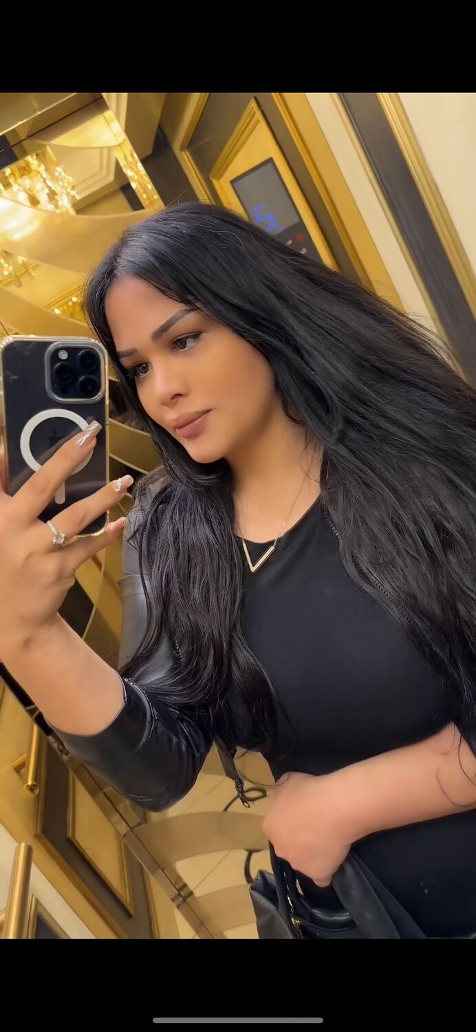  48726348  Zara, 29 ,    