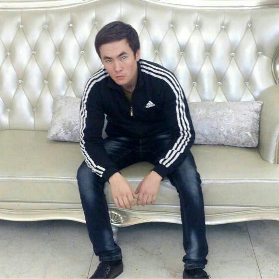  ,   Azamat, 32 ,     , c 