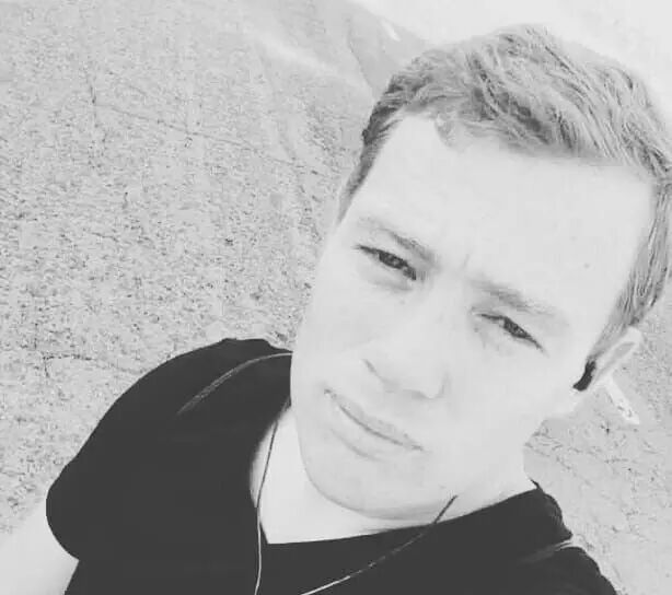  34263058  Ruslan, 37 ,    