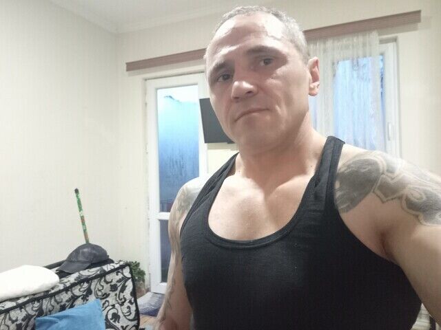  45764888  Ggg, 46 ,    