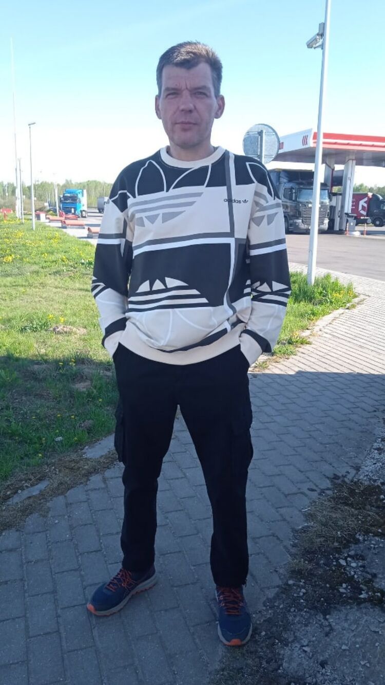  39025718  , 48 ,    