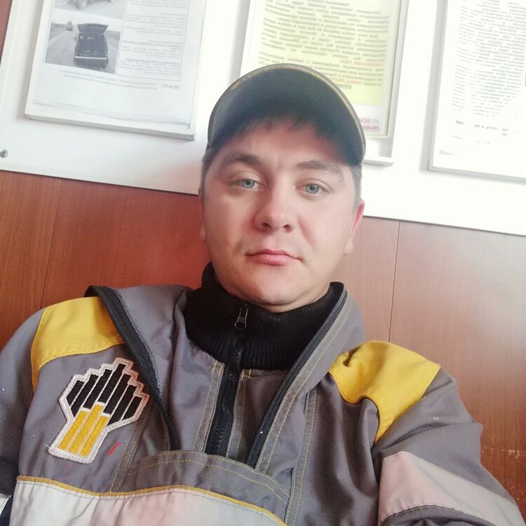  30819278  Alexander, 33 ,    