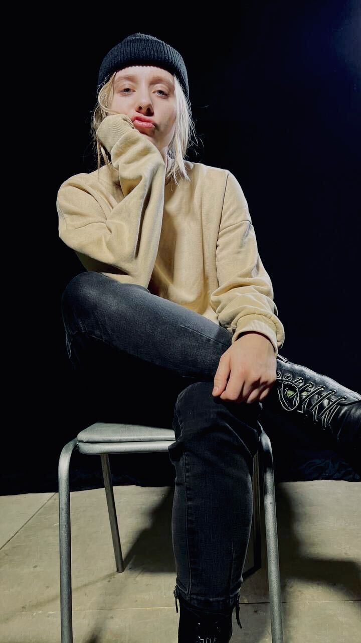  -,   , 24 ,   ,   