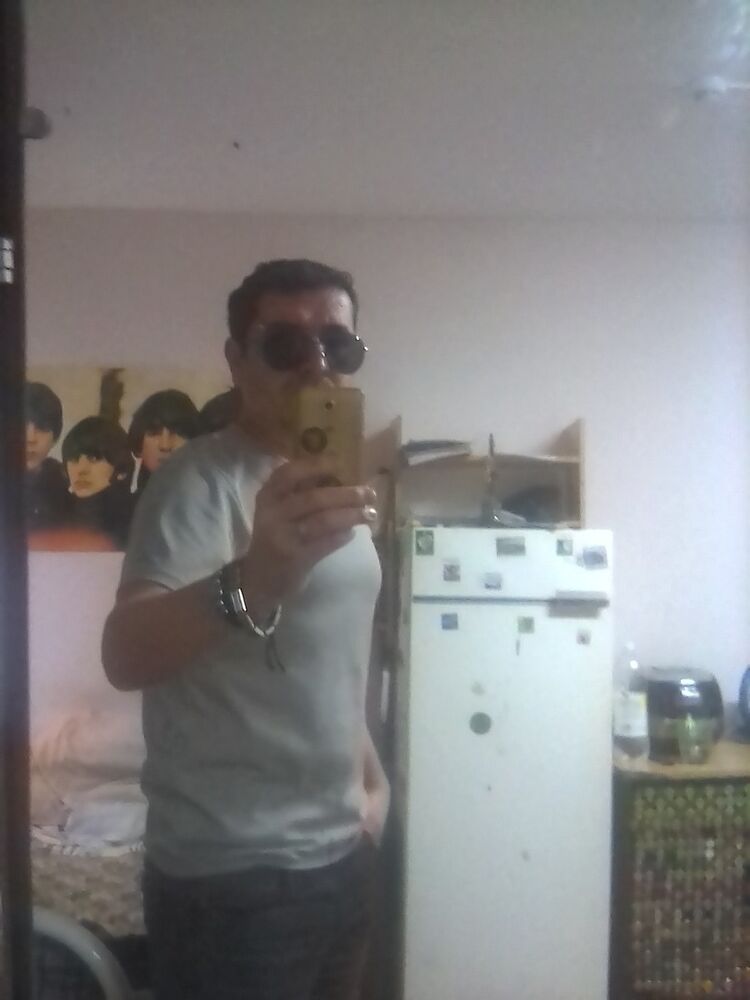  18371658  Gray Cardina, 35 ,    