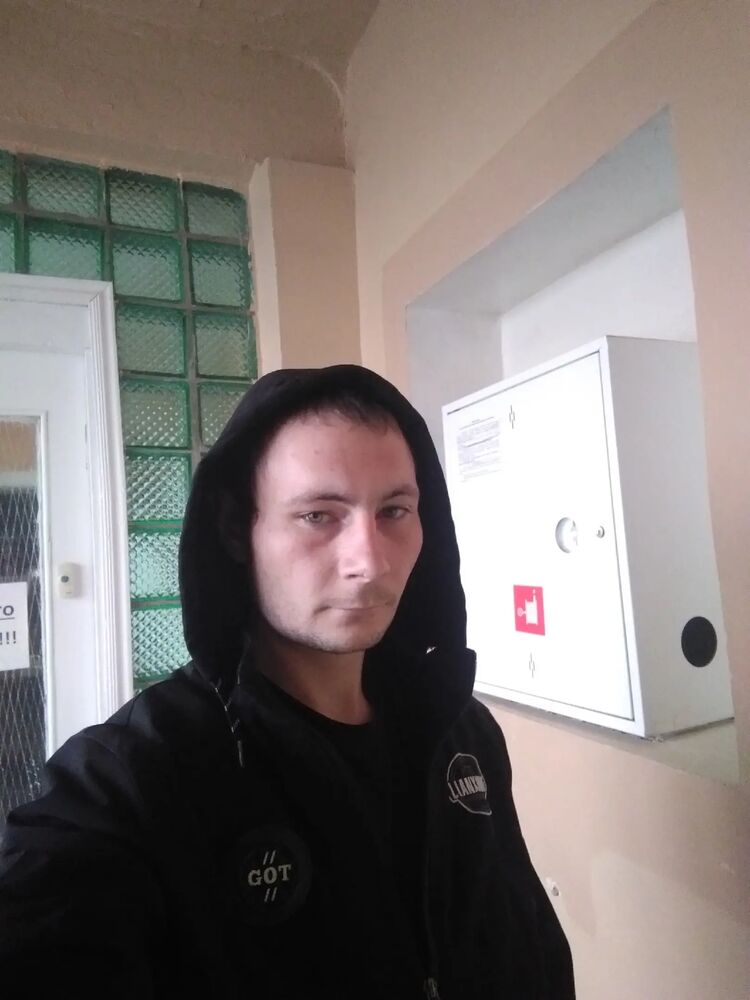  41740828  , 27 ,    