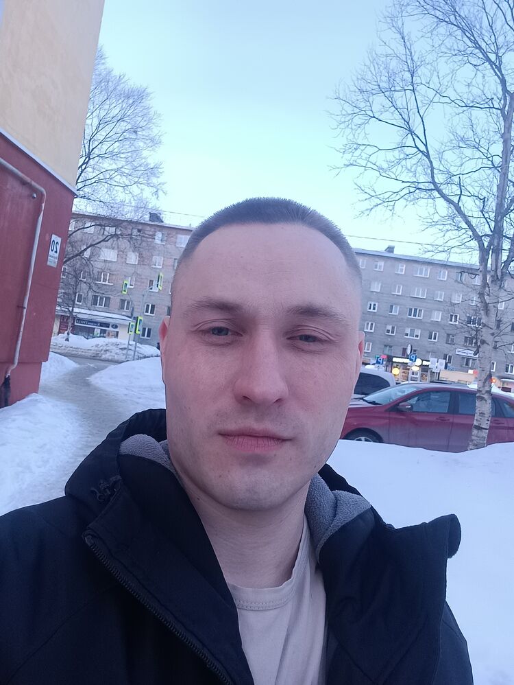  42477298  , 32 ,    