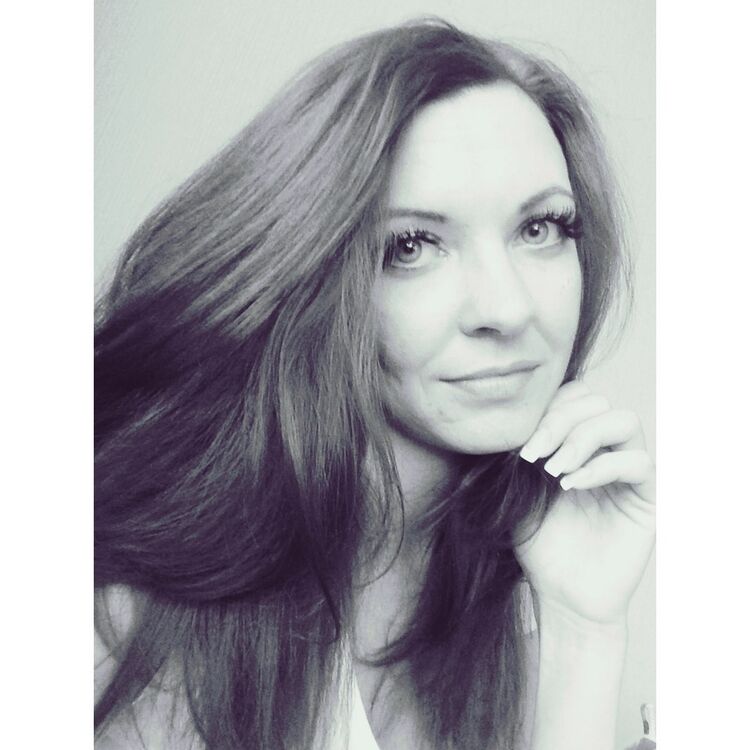  9720858  Lesbomary, 44 ,    