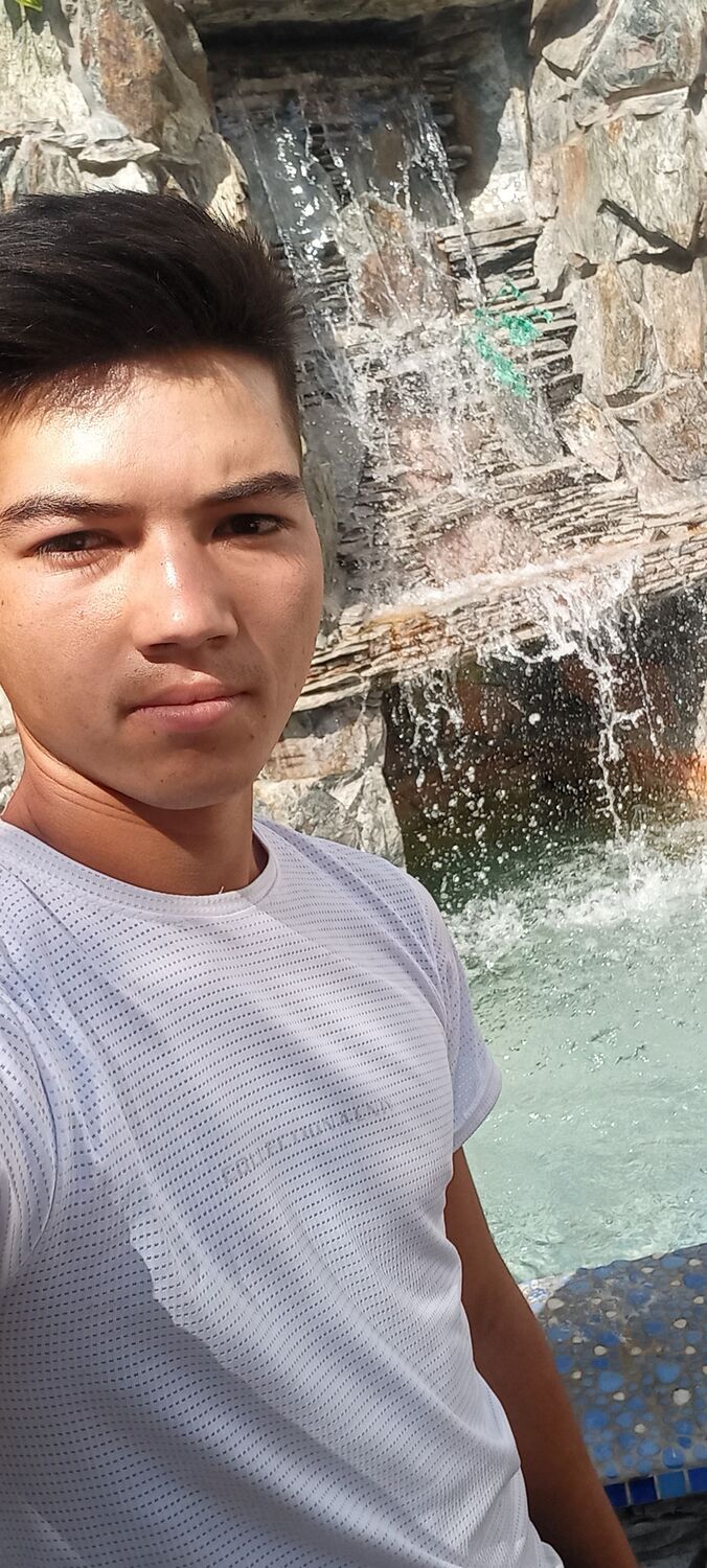  31856058  Abbosbek, 22 ,    