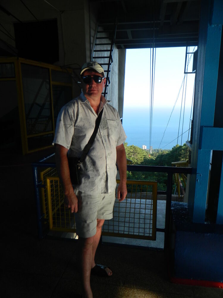  9306068  Aleksandr, 56 ,     